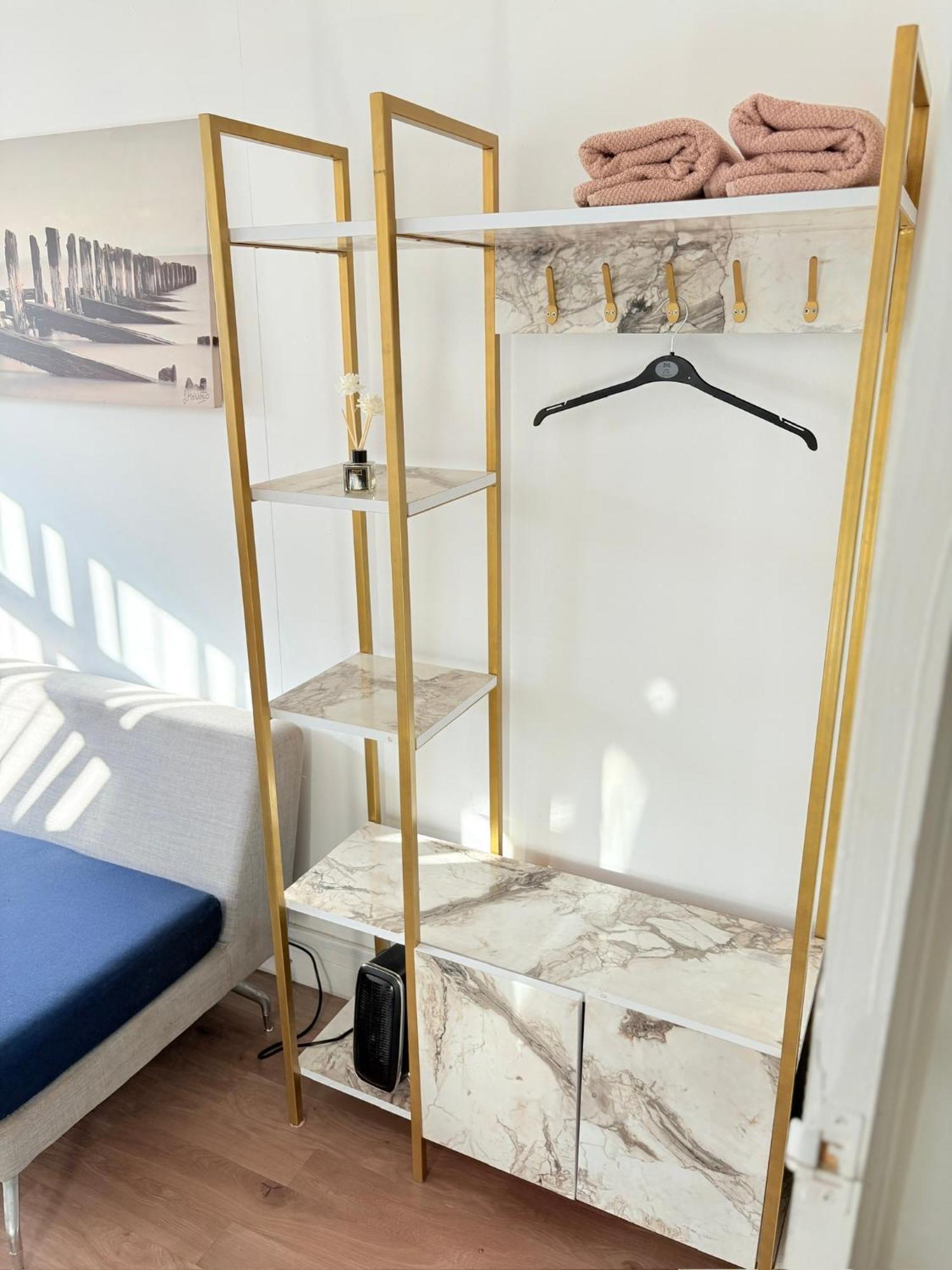 Luton Lodge - Newly Renovated Ideal For Short Stay, Close To Airport Train Station, Free Parking Off Street , Luxury Comfort In Low Price Ngoại thất bức ảnh